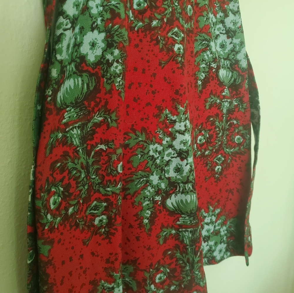 Vintage 60s Floral Toile Urn Garden Tapestry Linen Dress in Red & Green Sheath S - Picture 7 of 14